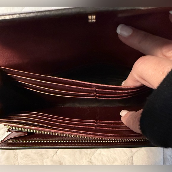 VGC/Excellent Authentic Gucci Guccissima Burgundy Wallet - Picture 6 of 9